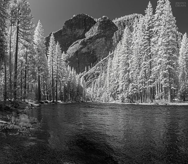 Yosemite 2007 04 29 A - photograph by Zero Dean